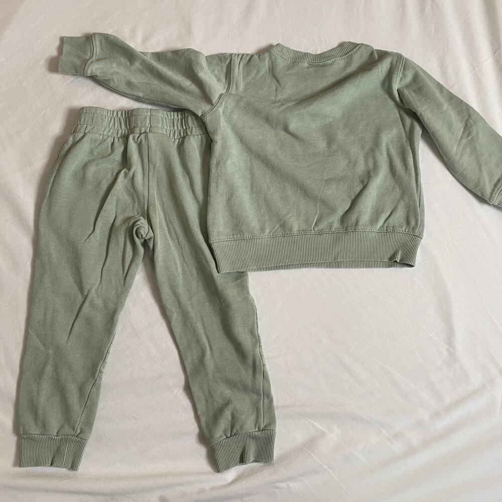 Disney Star Wars Yoda Sage Green Sweatpants / Sweater Set Outfit Sz 4t - Picture 9 of 9